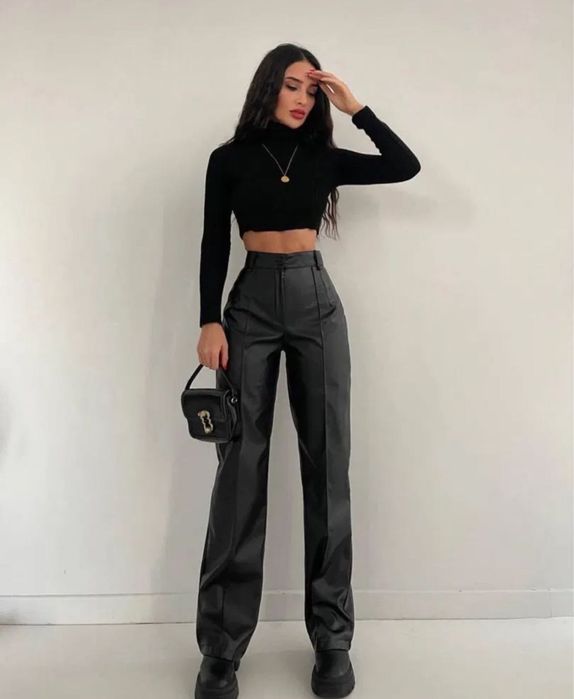 Шкіряні штани жіночі кльош