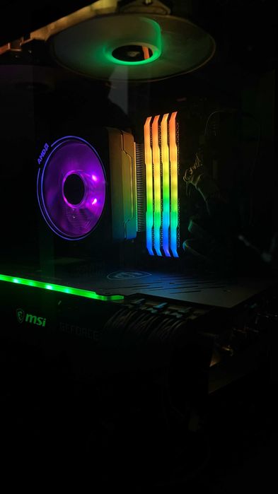 Setup Gaming - PC, Teclado e Headphones