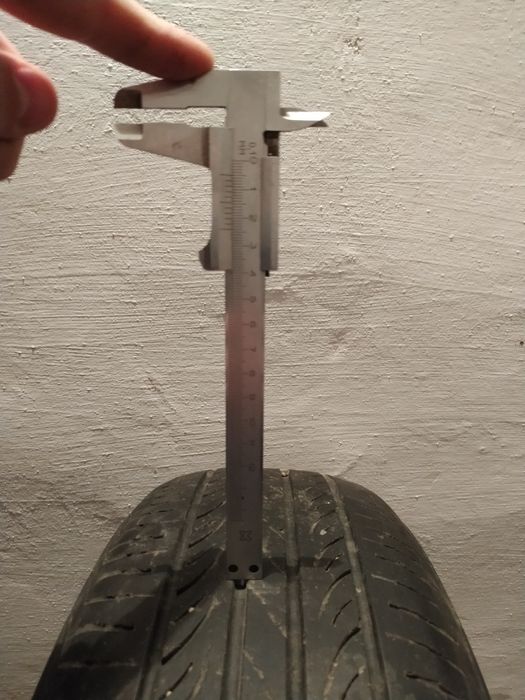 Nexen roadian r15