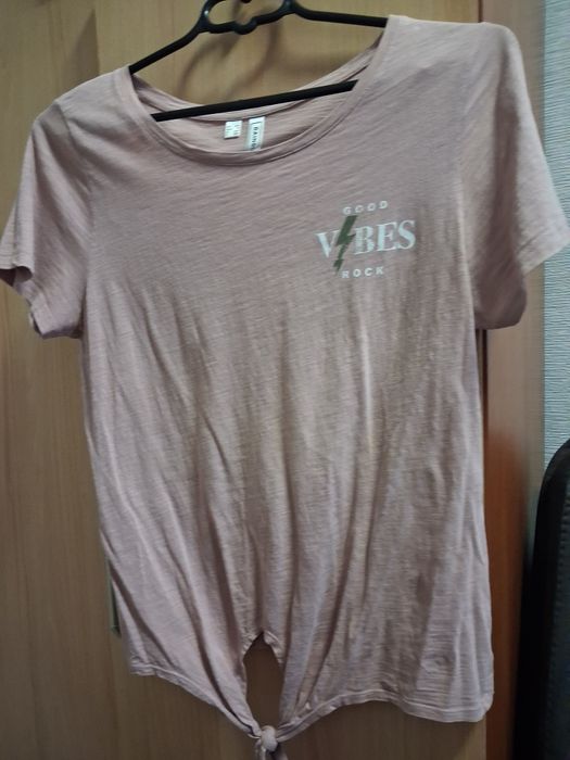 T- shirt damski pudrowy