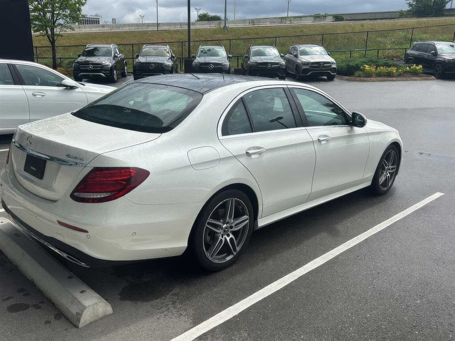 Mercedes-Benz E-Class E 300      2018