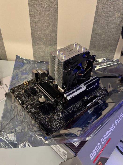 Zestaw - Procesor i5 10th, Płyta MSI B560m-a pro, RAM 16Gb DD4 + AC