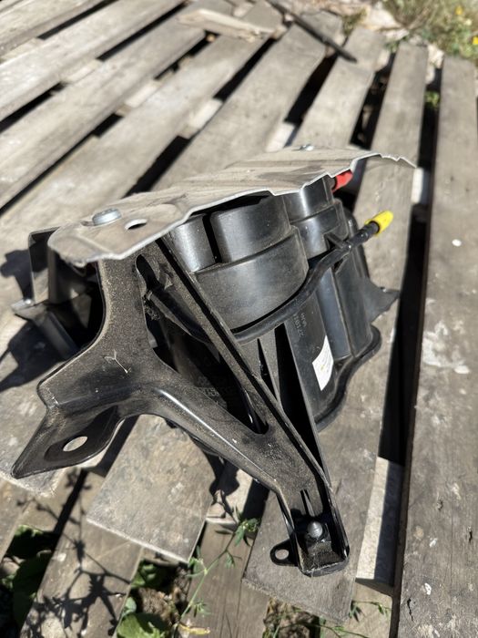 Абсорбер, audi Q7 4M  4M4201799