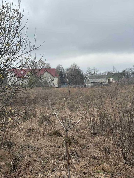 Продається велика земельна ділянка під будівництво в с. Підгір'я