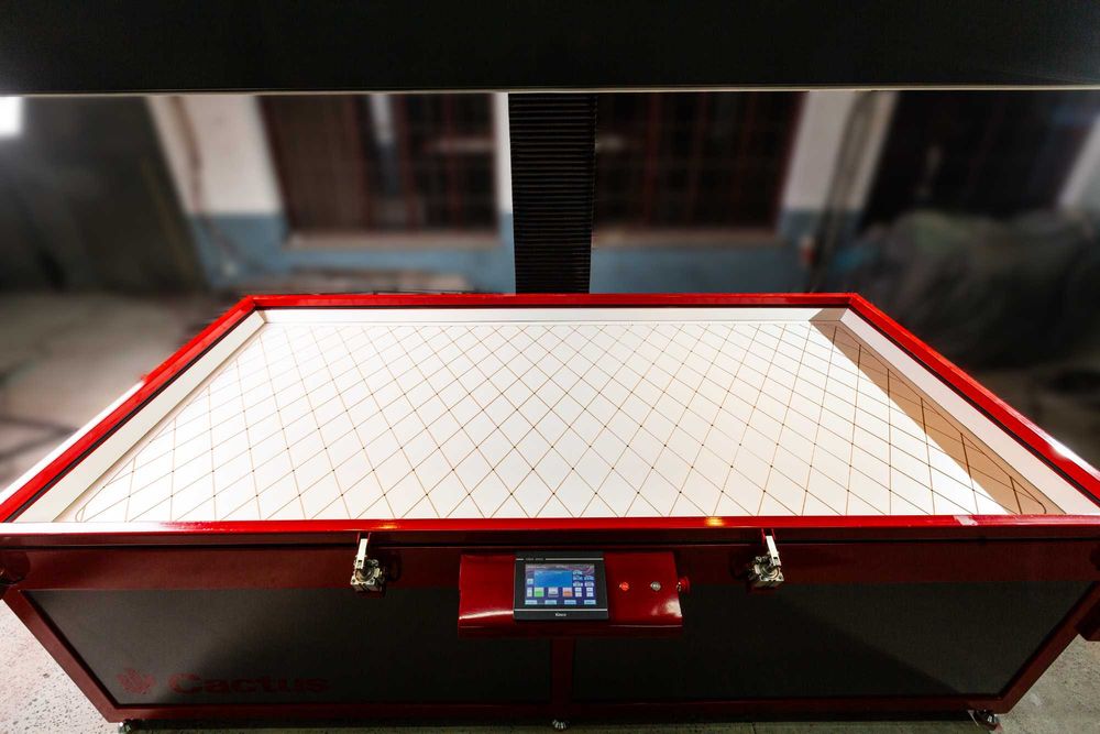 Вакуумный пресс , вакуумний прес для меблевих фасадів