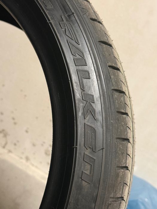 Nowe opony samochodowe