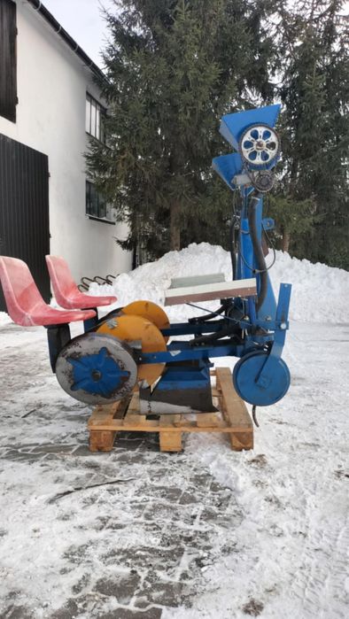 Sadzarka do warzyw z dozownikiem do nawozu 2 rzędowa