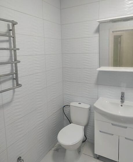 Новобудова в світлих тонах! Забудовник Рауш. 44м2