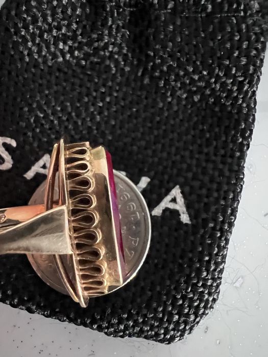 Rytosztuka, piekny złoty pierscionek PRL