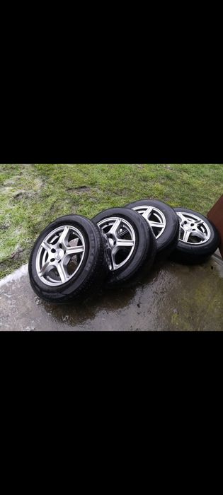 Alufelgi  z oponami VW Audi R 15