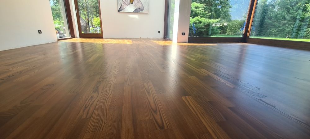 Cyklinowanie podłóg oraz schodów