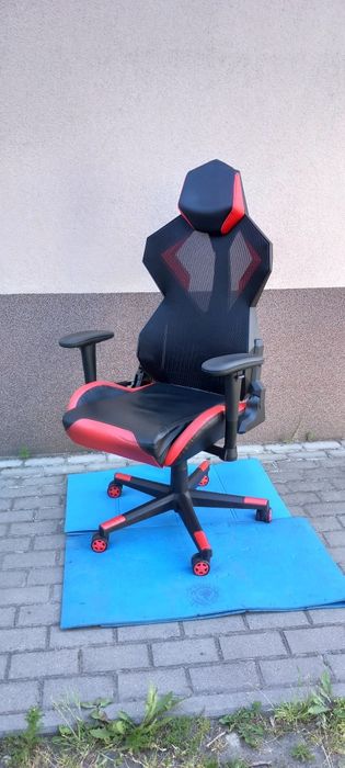 Fotel gamingowy needforspeed do biurka gabinetu do gier