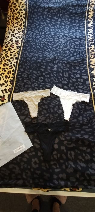 Nowe stringi koronka