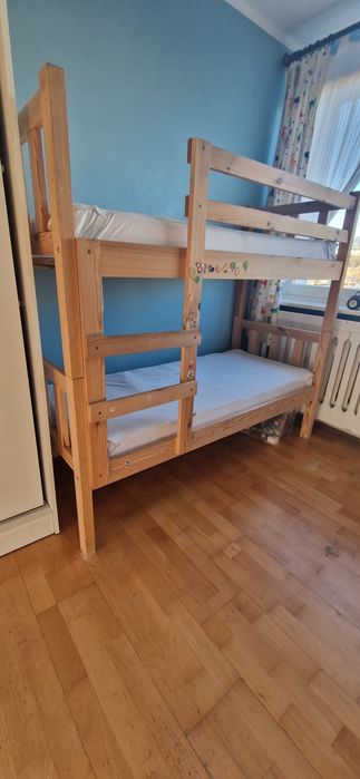 Sprzedam łóżko piętrowe