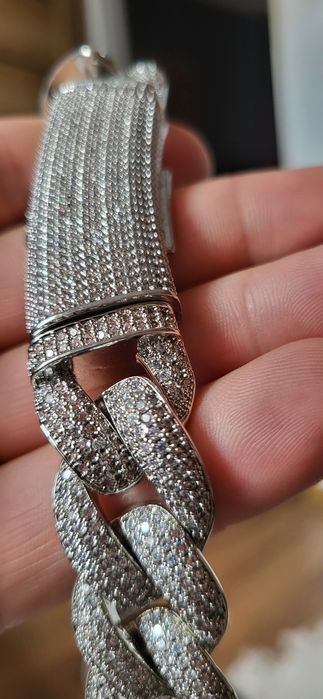 Srebrna błyszcząca kieta naszyjnik