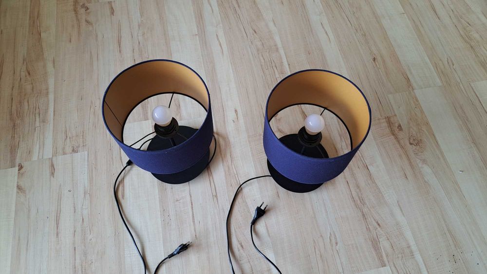 Lampka nocna z żarówką LED