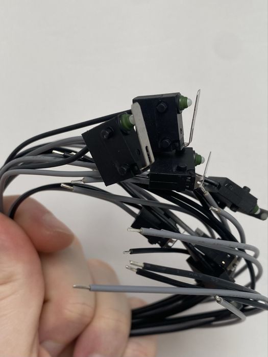 Кінцевик дверей Mercedes Benz Vito Viano W639 мікрик концевик двери