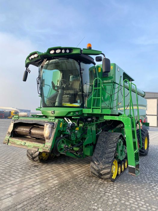 Продам комбайн  John Deere S680i 2012р