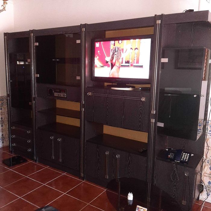 Vendo Movel de Sala usado dividido em quatro modulos.