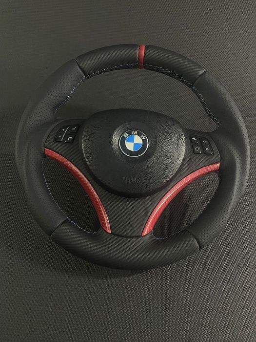 Volante bmw  E 87, E 90 em pele e carbone