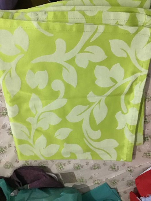 toalha verde de mesa de cozinha ou sala