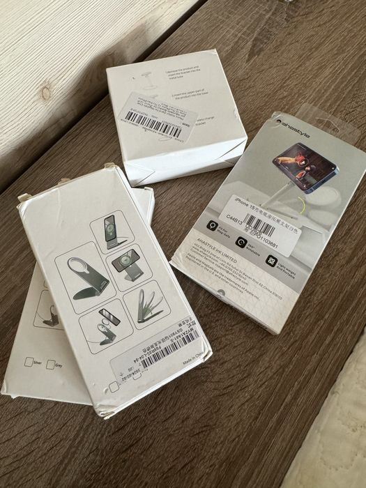 Підставка для iPhone MagSafe