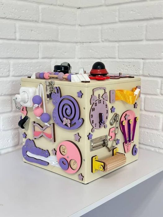 Бізікуб Бізібудиночок Бізіборд