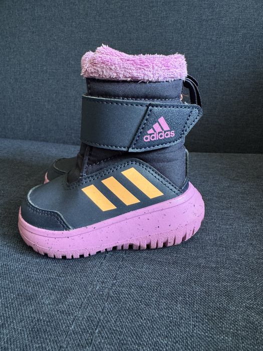 Зимові чоботи Adidas