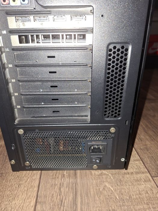 Komputer gamingowy msi codex 5