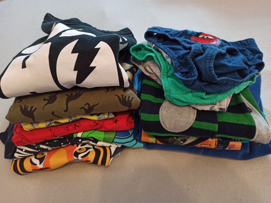 Minecraft Zestaw tez nowe ubrania wszystko z dług. ręk.koszulki swetry