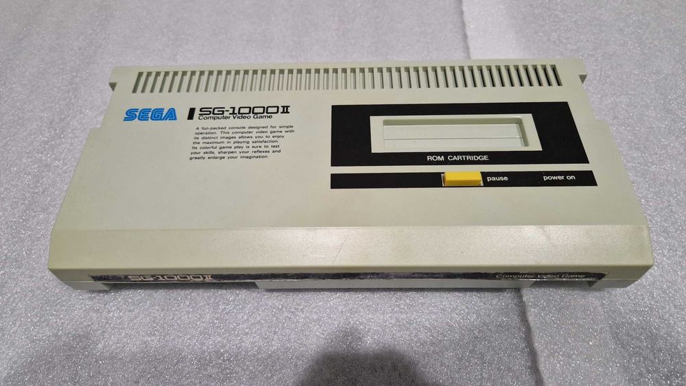 Zestaw: Sega SG-1000 II + BOX + klawiatura Sega SK-1100