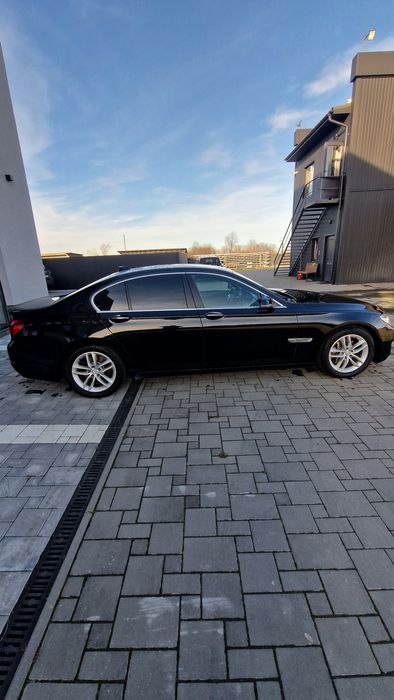 BMW 730 . 3.0 дизель