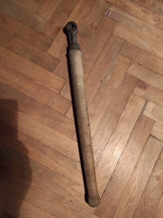 drewniana korba ręczna