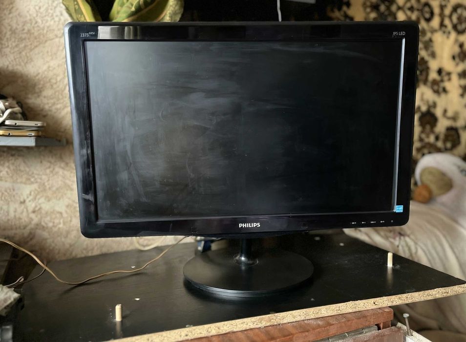 Монітор Philips 23" IPS - робочий стан
