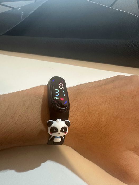 Relógio digital do panda – só 10€!