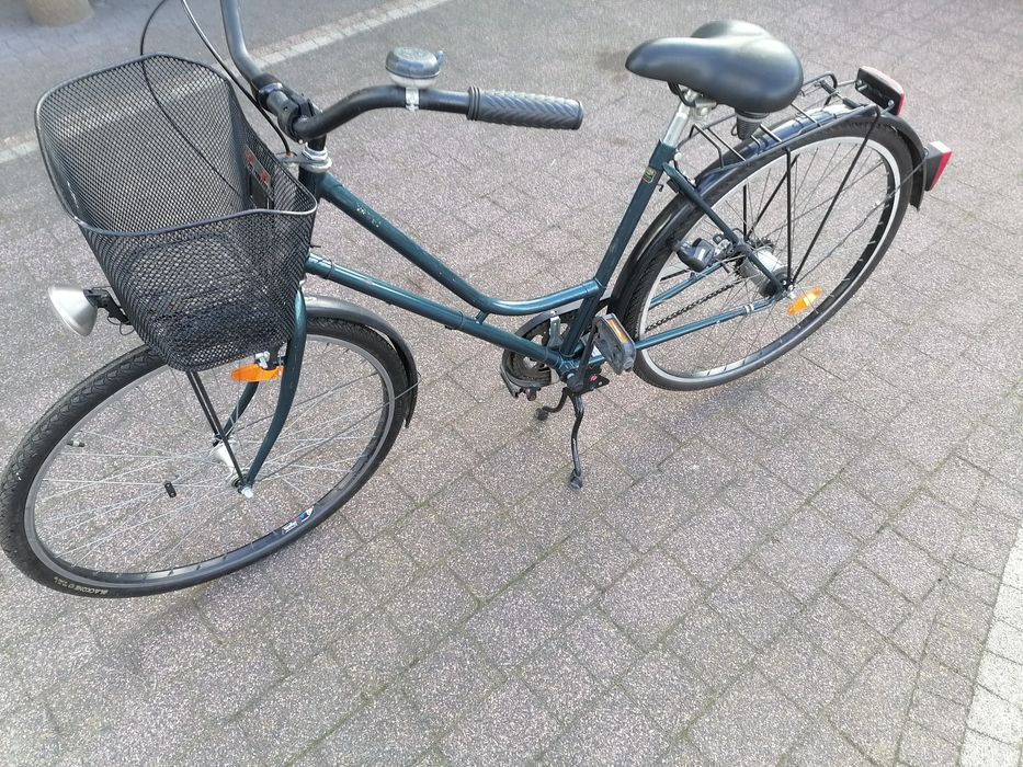 Rower damka koła 28 z koszykiem Holenderski