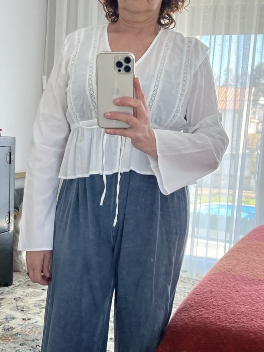 Blusa branca de manga comprida da Lefties, Tam XL