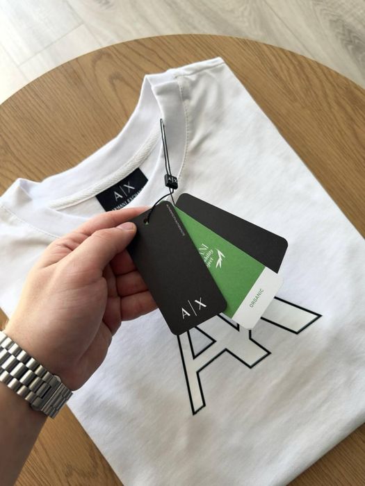 Футболка Armani Exchange