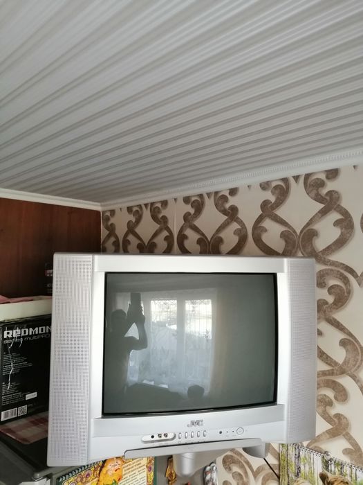 Продам телевизоры JVC