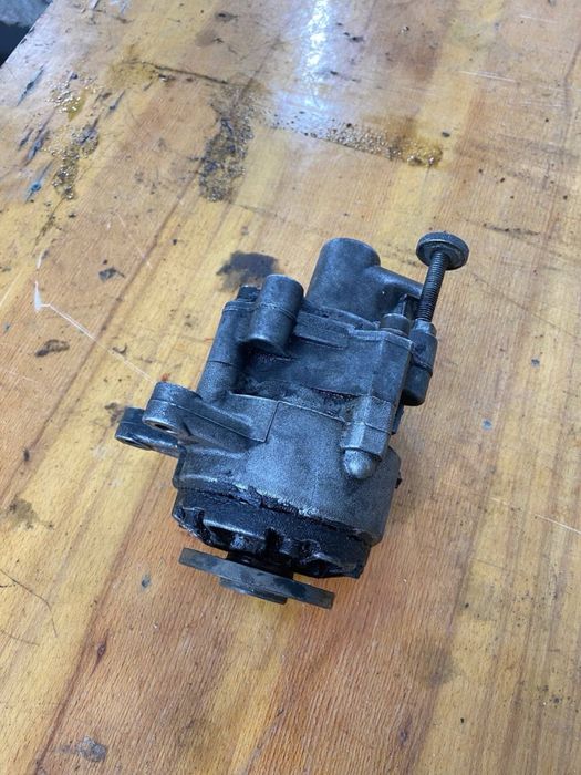 Двухконтурный насос ГУРа BMW E32