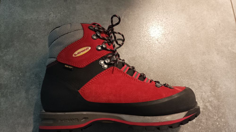 Nowe buty Lowa Gore- Tex r. 42 góry