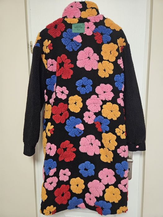 NAOKO Płaszcz Teddy Floral Deam M- XL Krój typu oversize, elastyczne wciągane w talii gumki wymiary na zdjęciu