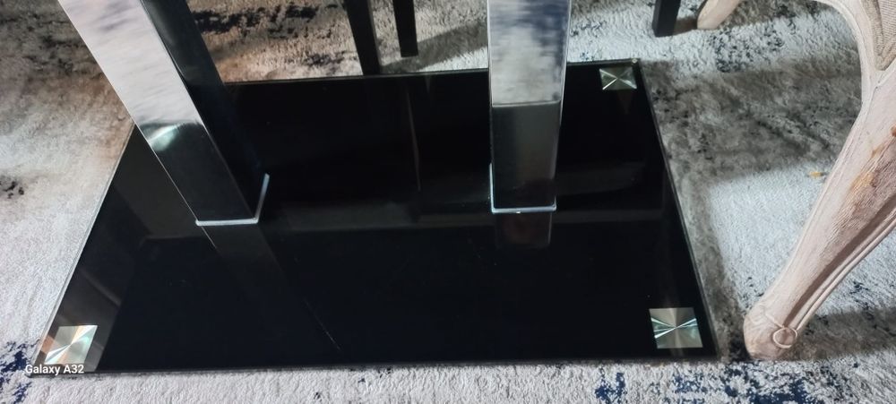 Mesa de jantar preta
