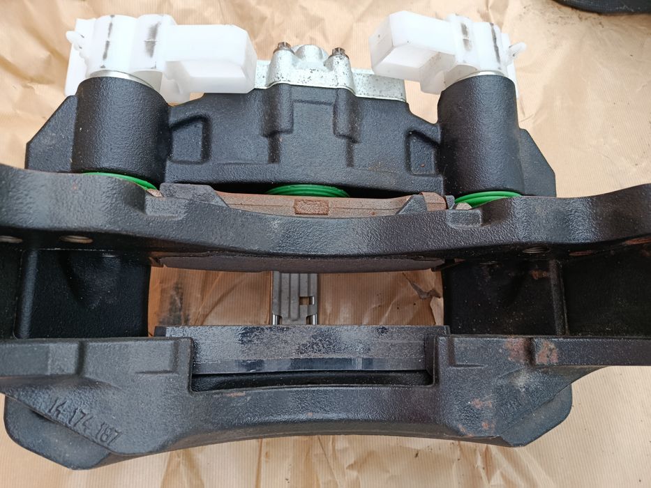 Суппорт Scania VOLVO,RENAULT,DAF LF5 5Wabco Pan19,5 (R/H),SCHWARZMÜLLE