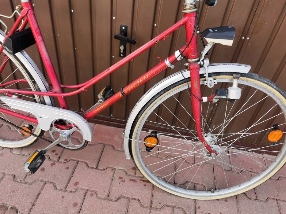 Retro rower damka czerwony