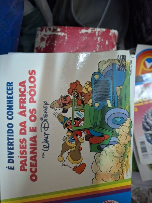 Coleção  Disney " É Divertido Conhecer"