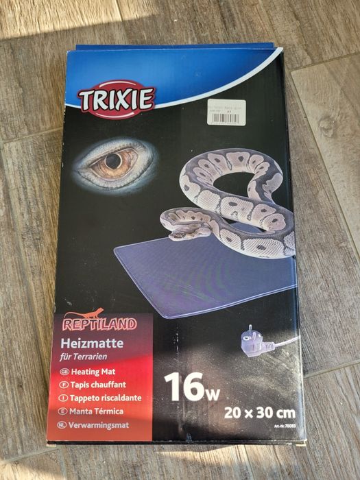 Mata grzewcza, pluszowy domek, dwie miskami i zabawka gratis.