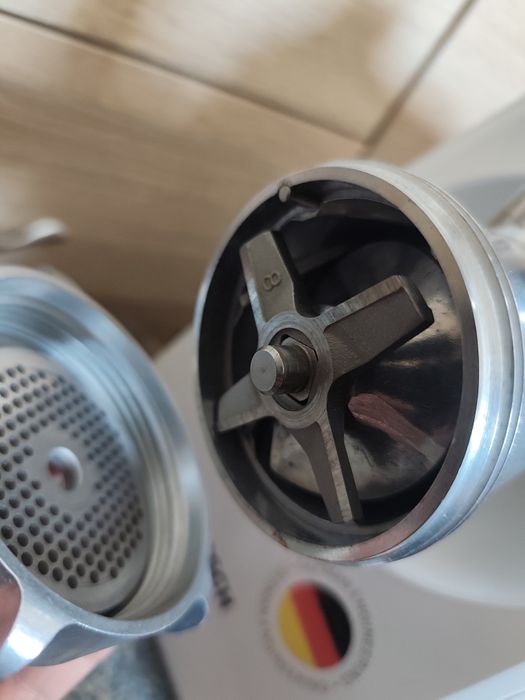 М’ясорубка Bosch MFW3X10W