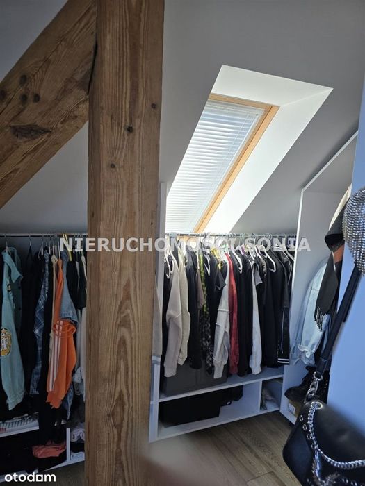 Stylowy loft 77 m² ostatnie piętro do zamieszkania