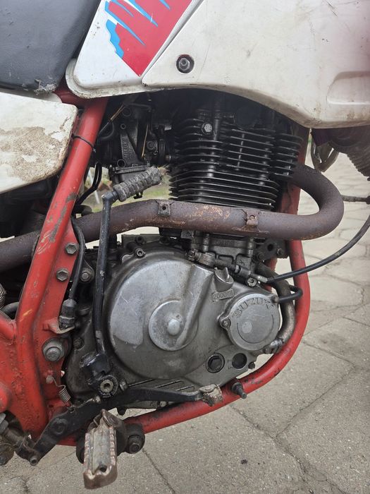 Suzuki dr 650 1992r z papierami